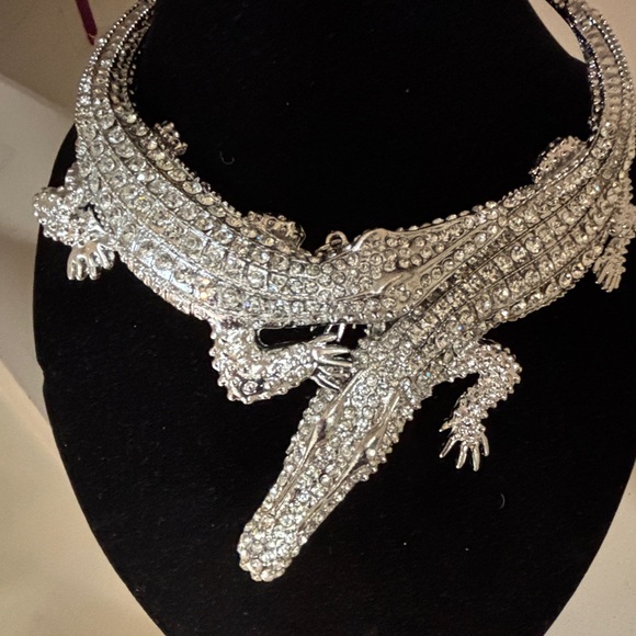WOW !! ELEGANT SILVER RHINESTONE NECKLACE - Picture 4 of 6